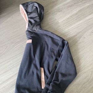 Under armor size small hoodie